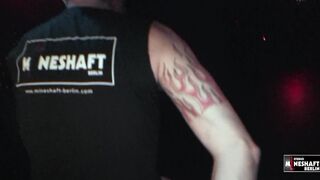 FFist at Mineshaft-Berlin2 the chain.