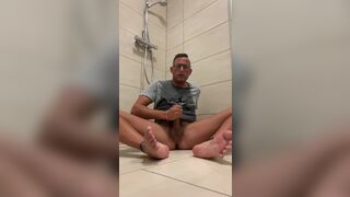Pee and play German Twink jerking off and peeing - 12 image