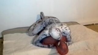 spiderman humped by his spider enemy