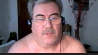 hot argentinian grandpa wanking and cumming