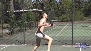 Australian Man Nick Cant Live Without to acquire Nude in Public during the time that Exercising in Full View - 3 image