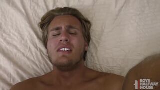 Dad Bonks White Trash In Hawt Bareback Act