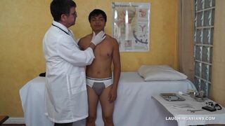 Oriental Dude Vahn Acquires Ticklish Physical