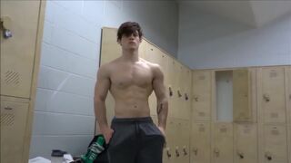Derek Martin: Stunning Teen Muscle Poses, Struts and Flexes (no Nudity) - 2 image