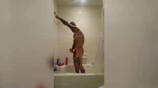 Michael Hoffman - Jerking off & Ass-Play in the Shower