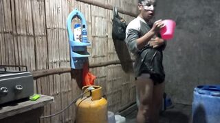 homemade porn, my stepbrother bathes naked after having fucked me like his whore - 3 image