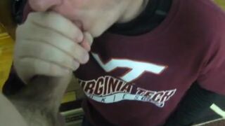 VT college student sucks professor off for an A - 3 image