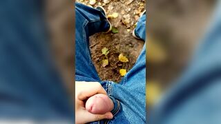 Chubby guy masturbates in the woods, a week of abstinence. Lots of sperm - 12 image