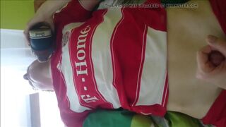 Bayern Muenchen Handjob