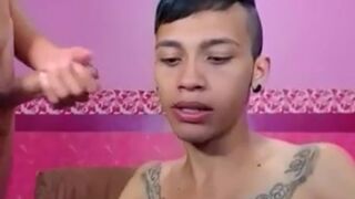 Twinks fuck on webcam - 1 image