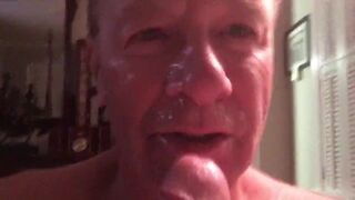 Stewart sucks off a visiting businessman from Alabama