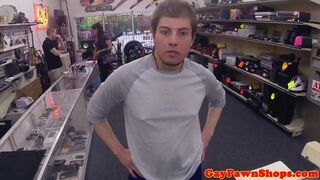 Pawnbrokers facialize straight client