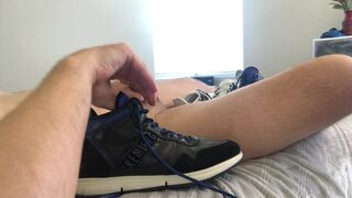 Sneaker Play and Cum - 3 image