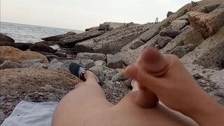 Jerking off on the beach