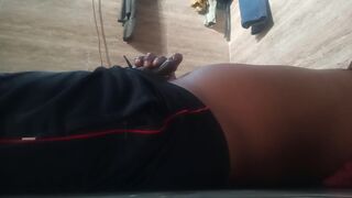 Mai apne land ko tel laga ke malis kiya - 15 image