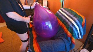 96) Large Round Balloon Inflated by Daddy - Balloonbanger