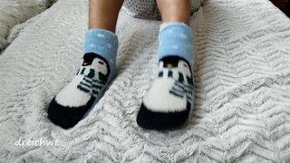 Penguin stockings fetish - 7 image