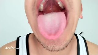 Big mouth uvula fetish - 3 image