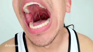 Big mouth uvula fetish - 4 image
