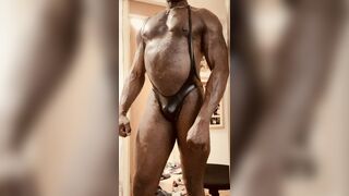 Black Mature Muscle Extracted Clips - 1 image