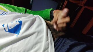 BIG COCK OF INEXPERIENCED MAN ENDS UP CUMMING IN SPURTS - 4 image