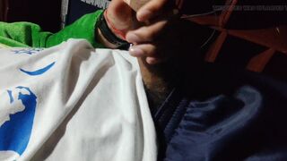 BIG COCK OF INEXPERIENCED MAN ENDS UP CUMMING IN SPURTS - 8 image