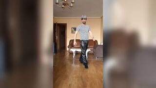 I make a STREEPTEASE dressed in military dress