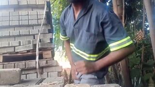 Worker masturbating minutes of construction blocks - 12 image