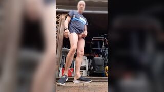 Exhibitionist Grandpa Outdoor Assfingering Sexshow Cumshot