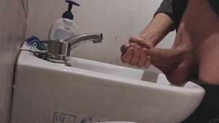 I rest my BALLS on the sink getting my COCK ready for a HUGE CUMSHOT
