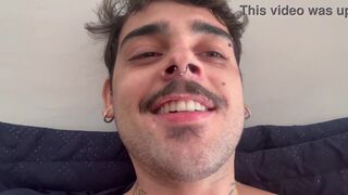 Lukinhas hitting and putting dick up his ass