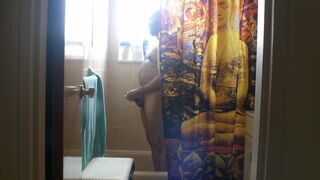 Playing In the shower masturbating