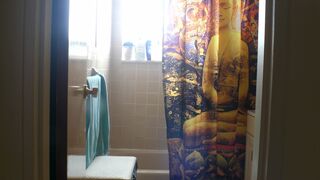 Playing In the shower masturbating