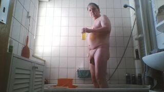 Andreas showers with golden shower