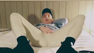 Exposure on all fours