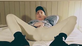 Exposure on all fours