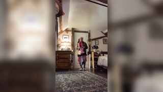 Dressed with a short black skirt with lace for a night out - 13 image