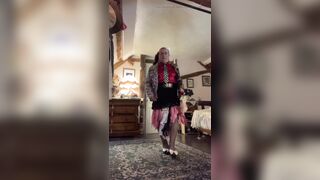 Dressed with a short black skirt with lace for a night out