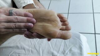 Joey Phillippe Cums Out Form Richard Lennox Cock massage