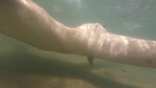 I cum just for the pleasure of feeling free, naked on a public beach - 14 image