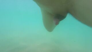 I cum just for the pleasure of feeling free, naked on a public beach - 5 image