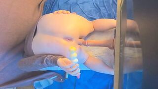 Femboy Butt Makes Some Noise 1