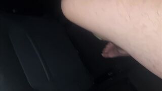 AMATEUR IN PUBLIC | CUMSHOT IN PUBLIC PARKING LOT FOR VOYEUR - WITH CUMSHOT IN THE CAR