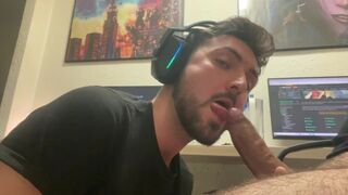 he suck my big dick after gaming