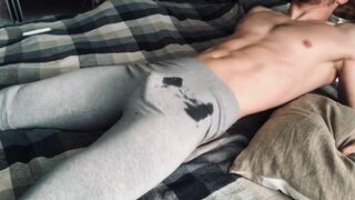 I MASTURBATE and CUM in GRAY LEGGINGS after Training! Male orgasm! Russian home video of a straight man! - 15 image