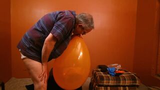 74) Balloon Inflate, Jerk, Cum, POP! - Balloonbanger - 5 image