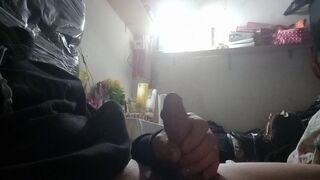Latino Papi is shown before a camera for porn hub and is sexy about to throw semen pov oh