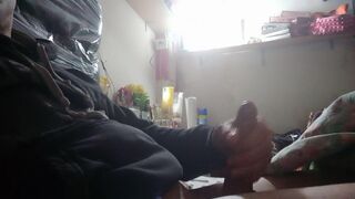 I masturbate thinking about my girlfriend while I look more porn oh yes