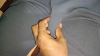 Wow First time i hold my roommates huge uncut dick while he was chocha