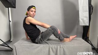 Gypsy Twink Boy Javi Xisco jerks off his big cock